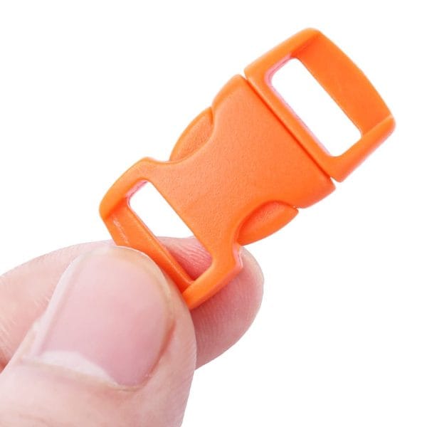 100pcs / Lot Outdoor Survival Paracord Bracelet Accessory Curved Plastic Button Buckle - Image 10