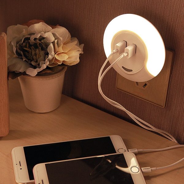 CH001 Dual USB Charging Port Light Sensing Control Socket LED Night Light - Image 2